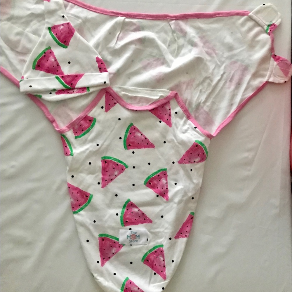 Strawberry velcro baby swaddle blanket set